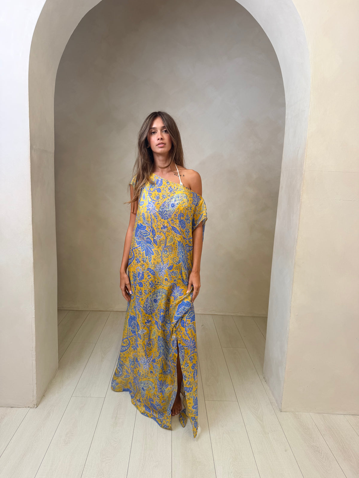Alora kaftan - Sunshine Blue Paisley