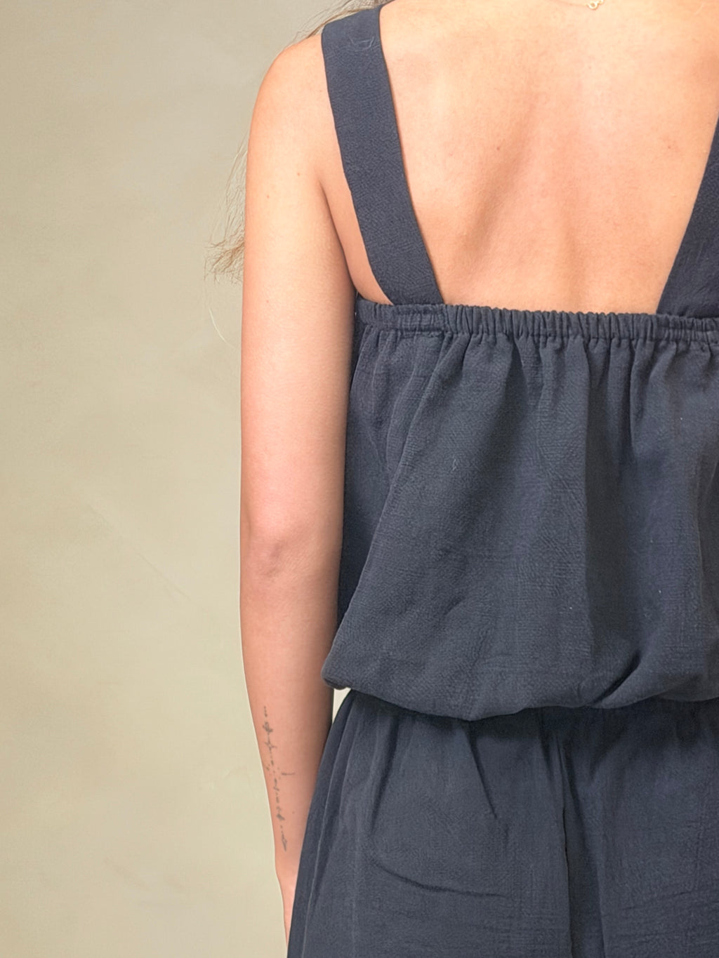 Audrey Bubble Top- Black Linen